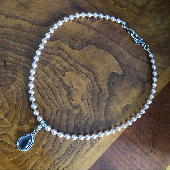 Handcrafted repurpose grey moon glow teardrop pendant Czech glass Pearl necklace - Picture 9 of 9